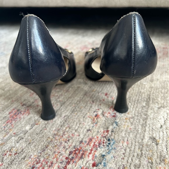 Anne Klein Tassle Heels - Picture 3 of 11